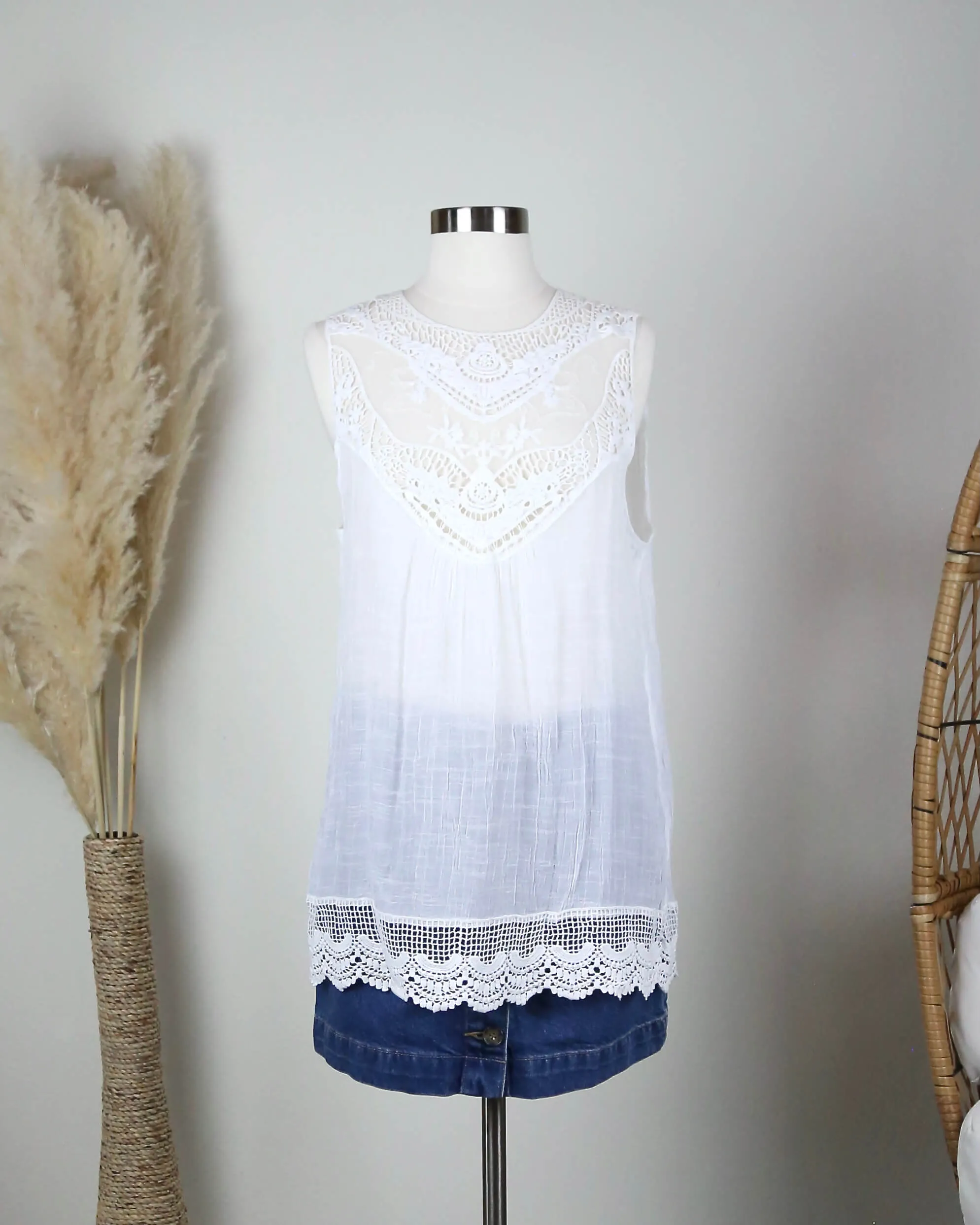 Crochet Lace Gauzy Sleeveless Tank Top in White