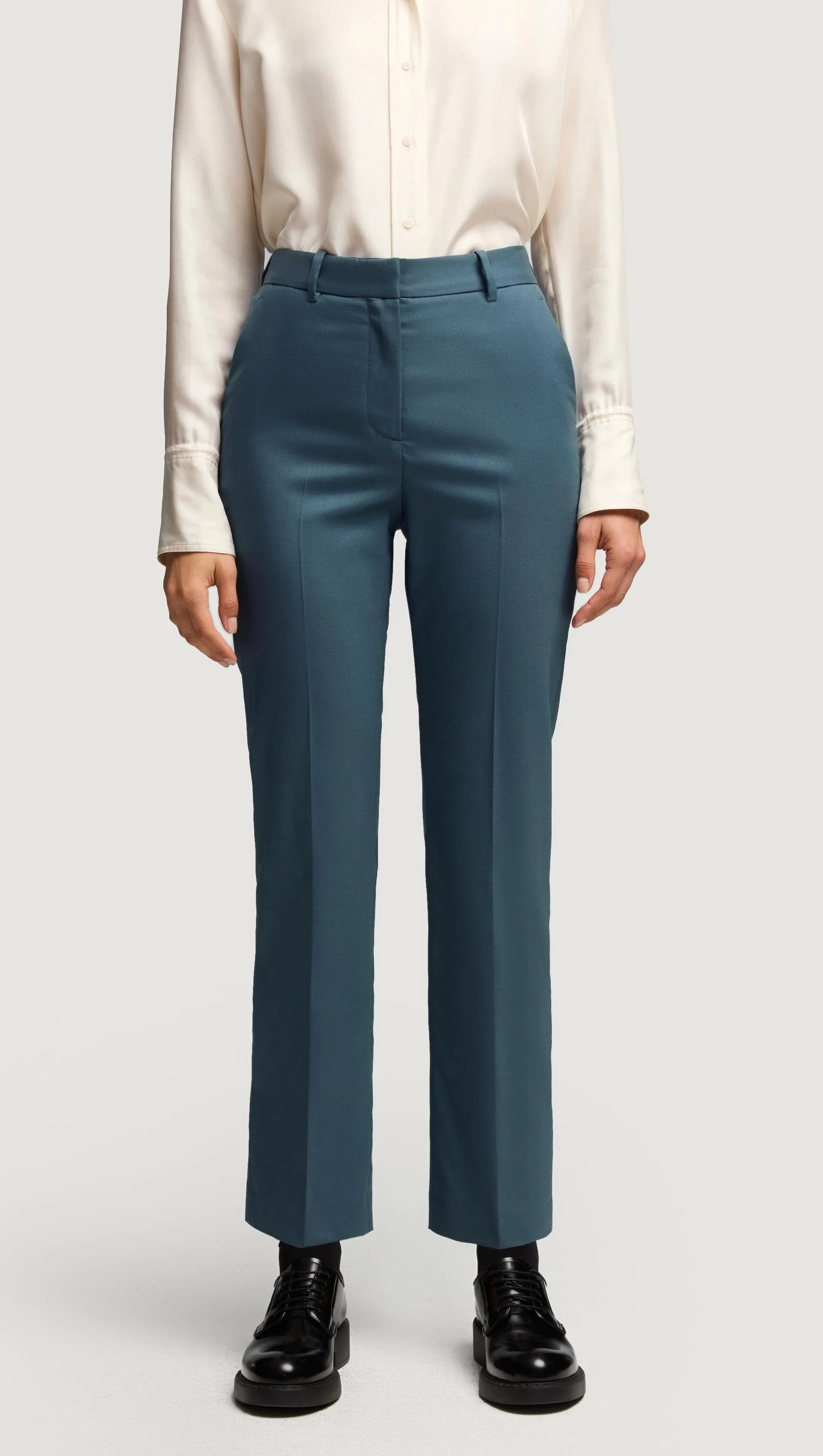 Cropped Straight Leg Trouser in Seasonless Wool | Stone Blue