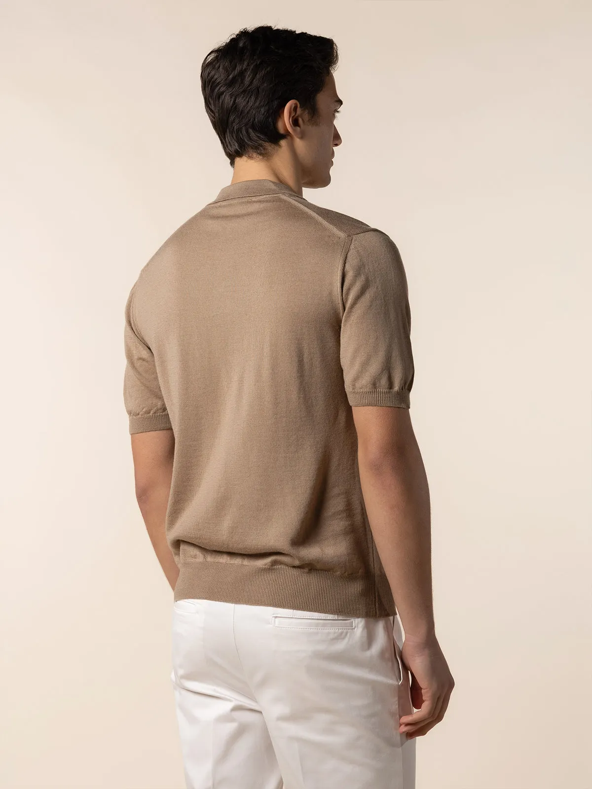 Shortsleeve Buttonless Polo Hazelnut