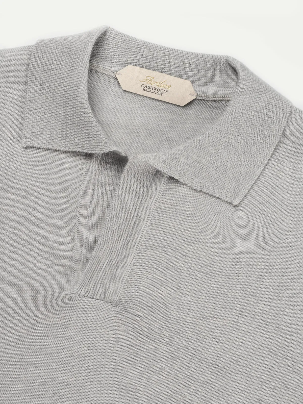 Shortsleeve Buttonless Polo Light Grey