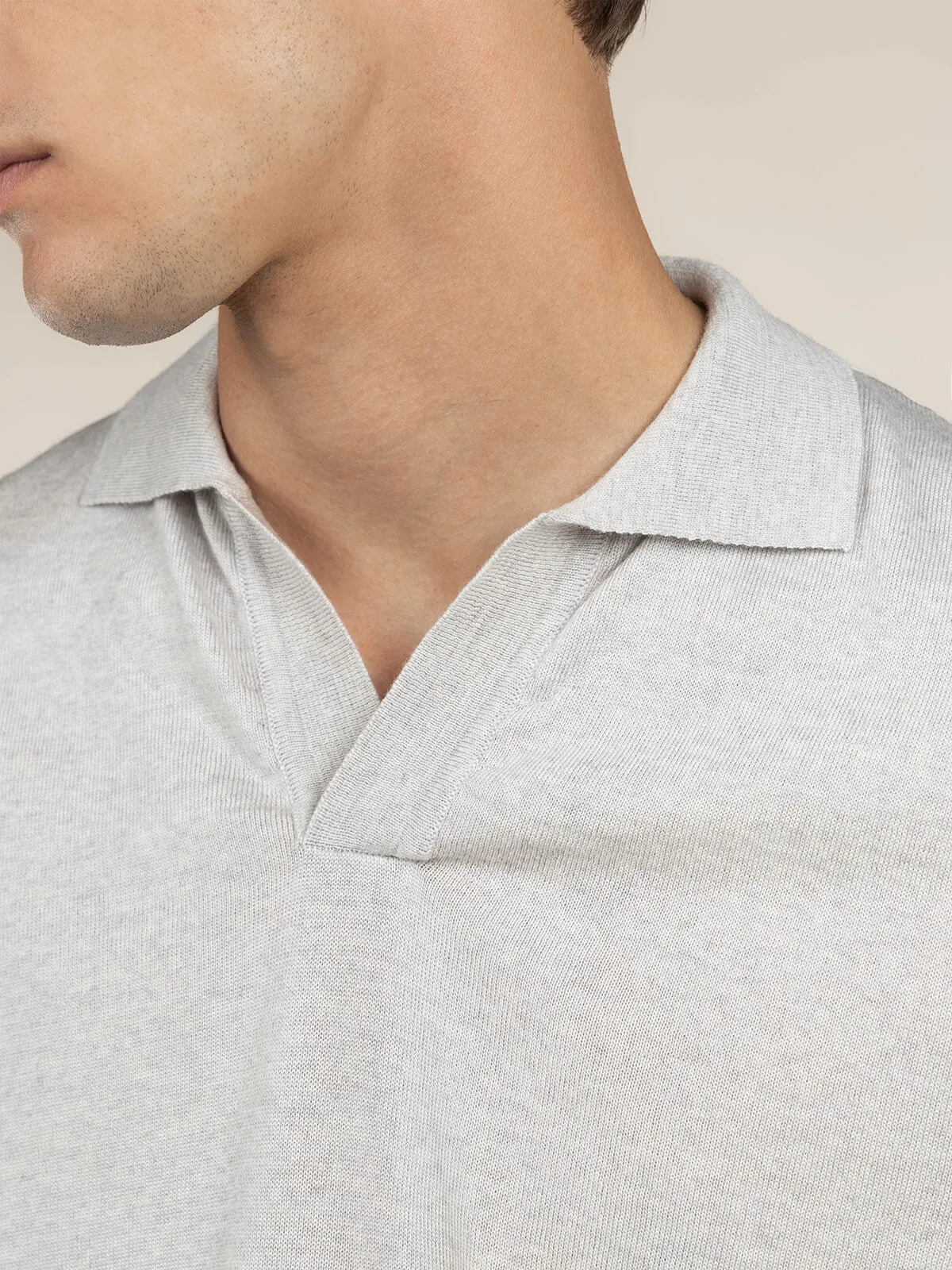 Shortsleeve Buttonless Polo Light Grey