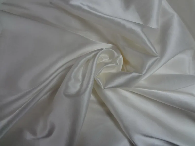 Silk satin with lycra/spandex 44" wide ivory [4135]